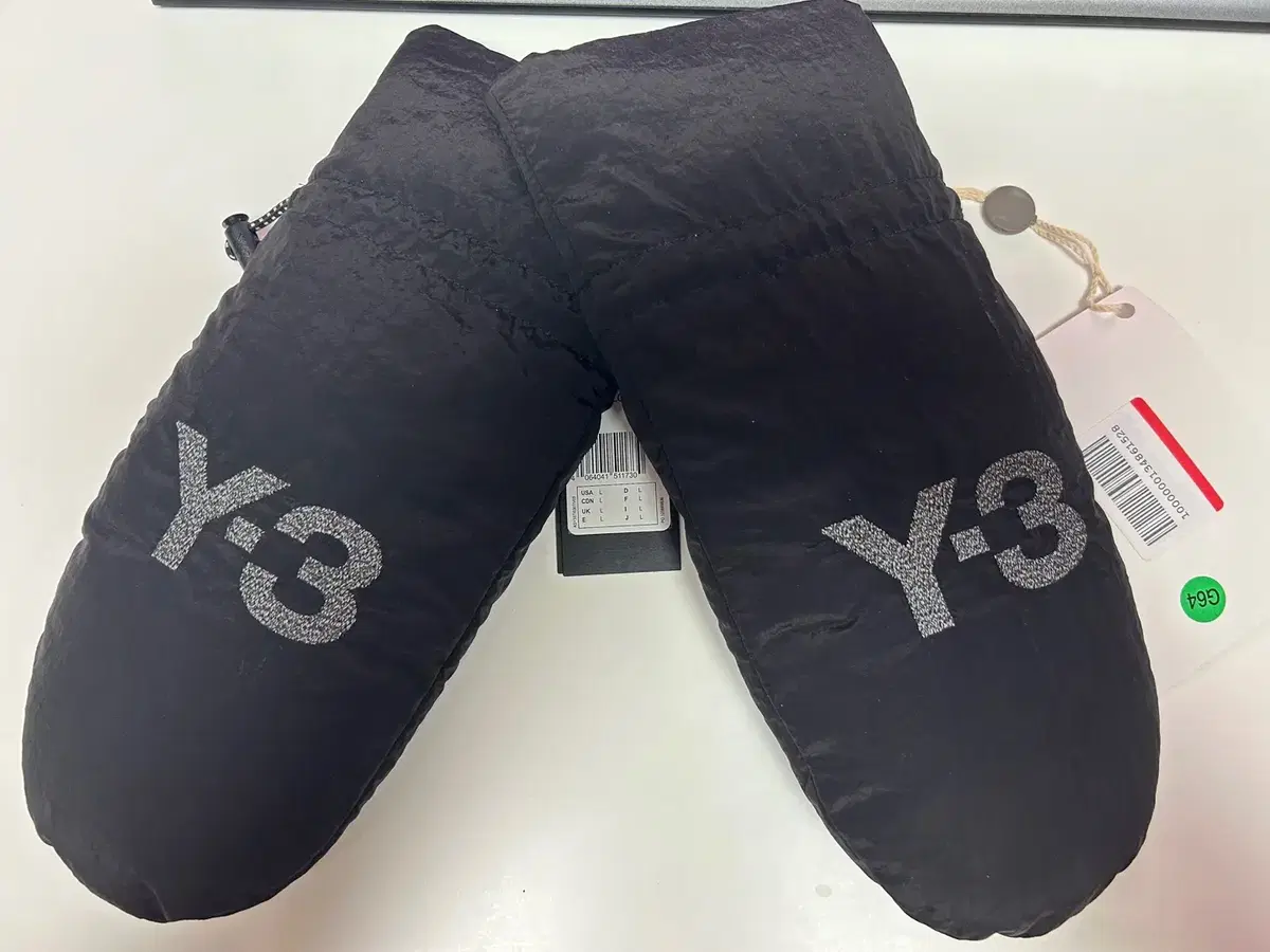 Y-3 방한 벙어리 패딩 장갑 L 사이즈